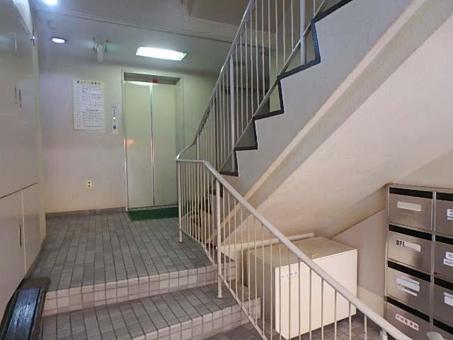 第１横山ビルホール①