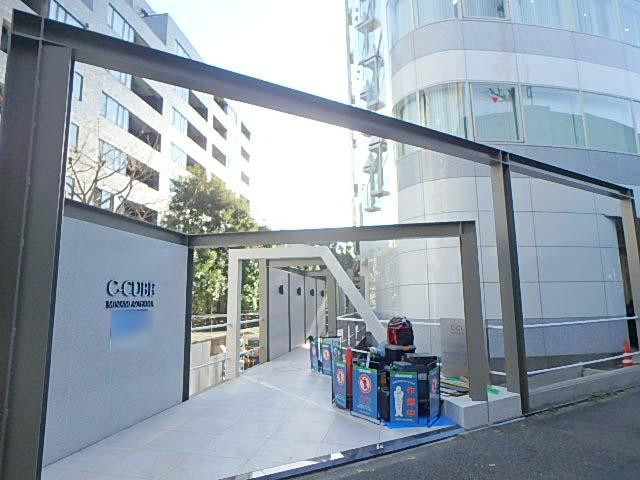 Ｃ－Ｃｕｂｅ南青山ビルエントランス①