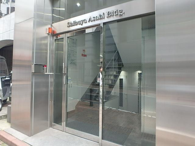 渋谷アサヒビルエントランス②