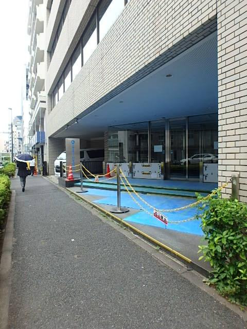 ヒキタカ北参道ビルエントランス②