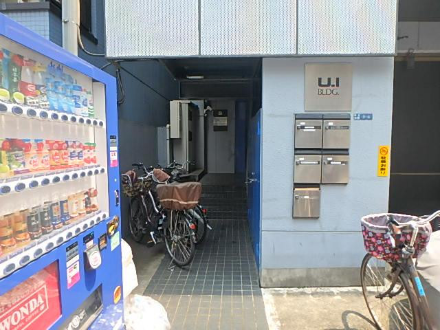 ＵＩビルエントランス②