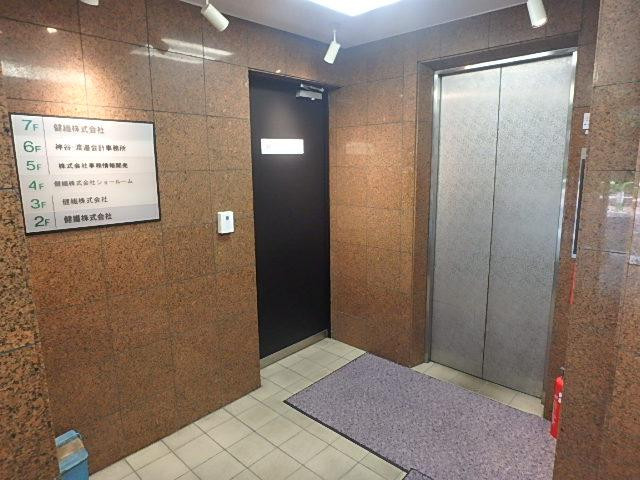 トラスト新宿ビルホール②