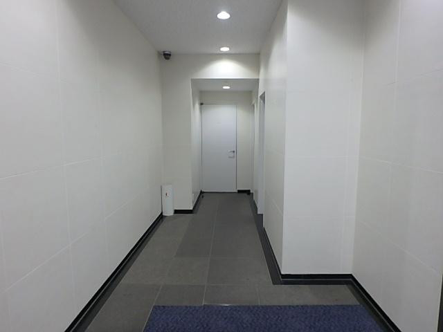 渡辺西新宿ビルホール①