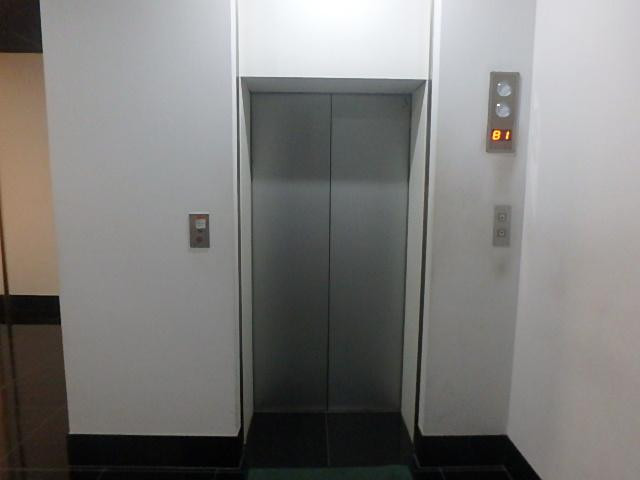 ＨＵＮＤＲＥＤ　ＣＩＲＣＵＳ　Ｅａｓｔ　Ｔｏｗｅｒホール④