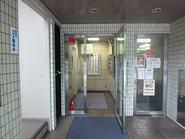 第３早川屋ビルエントランス②