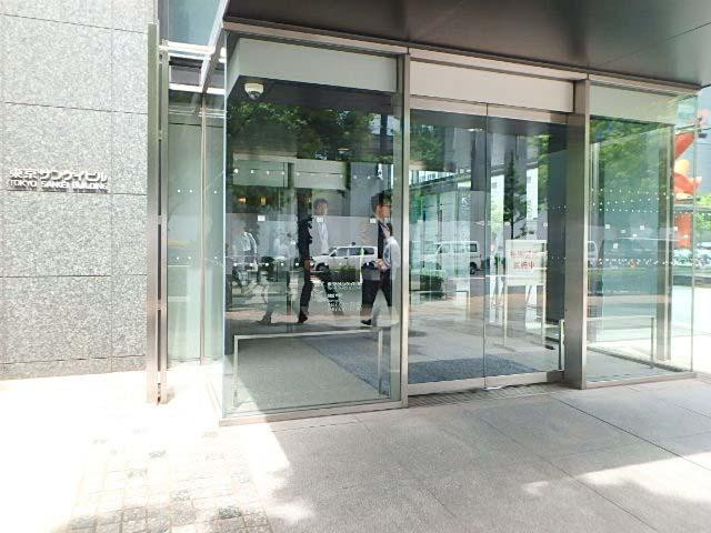 東京サンケイビルエントランス③