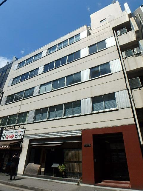 合同ビル外観①(メイン)