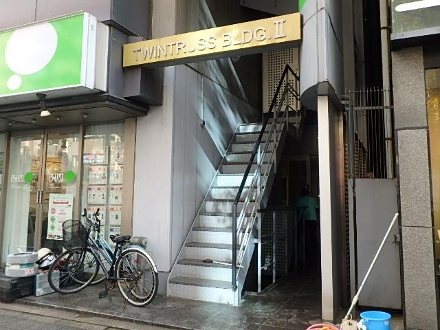 ツイントラス２ビルエントランス②
