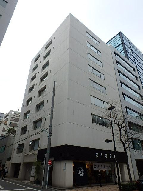 清月堂本店ビル外観②