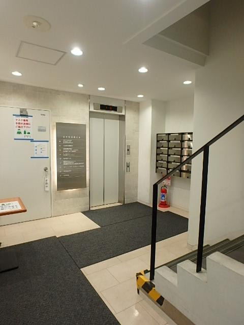 清月堂本店ビルホール①