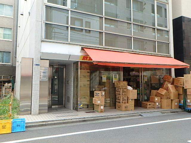 岡常小舟町ビルエントランス①