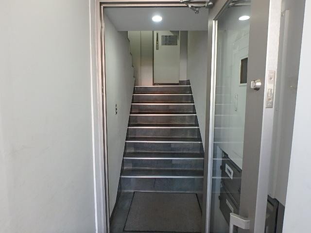 早川ビルエントランス③