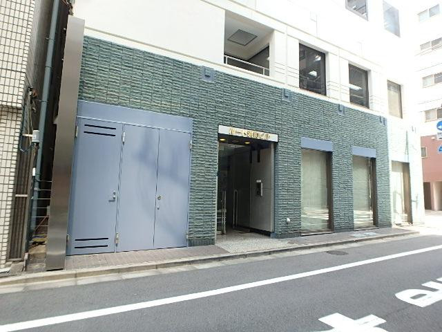ルート浜町ビルエントランス①