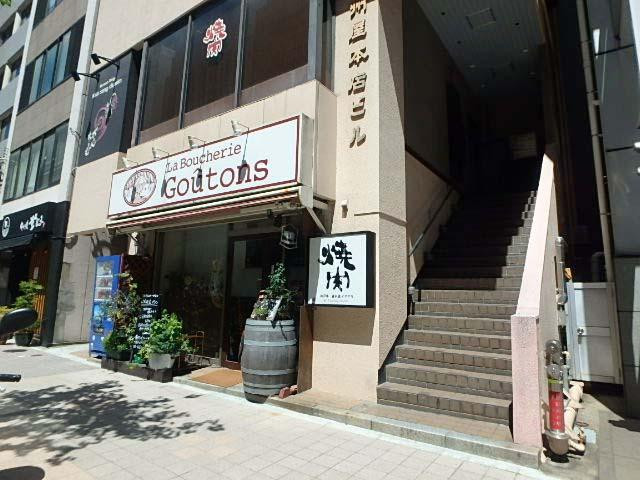 勢州屋本店ビルエントランス①