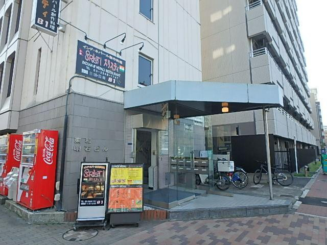 東和明石町ビルエントランス①