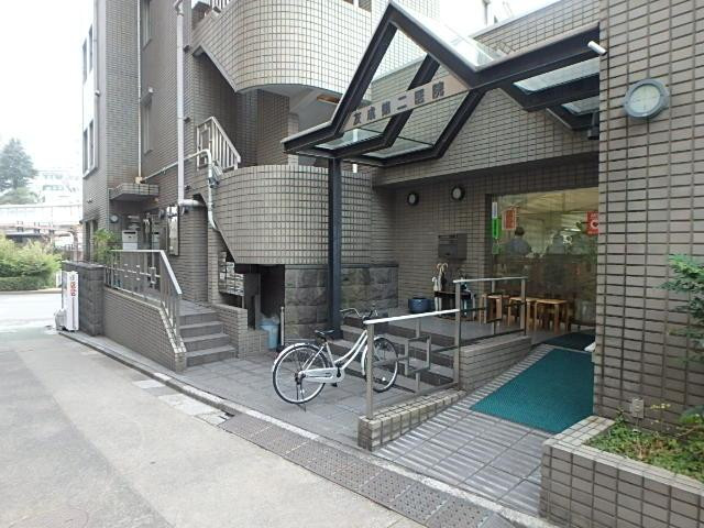 友成フォーサイトビルエントランス①