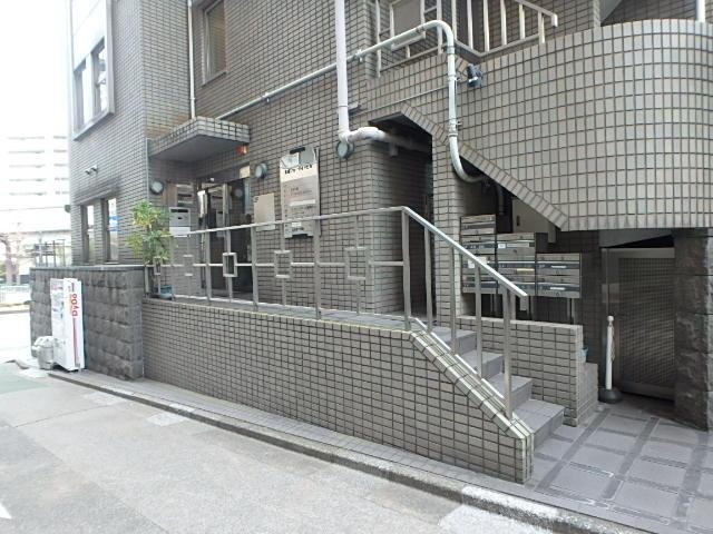友成フォーサイトビルエントランス②