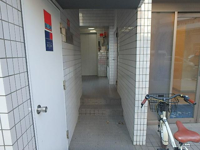ステラビルエントランス②