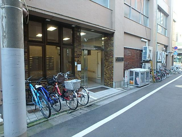 第１目黒橋ビルカーサ青葉台エントランス①